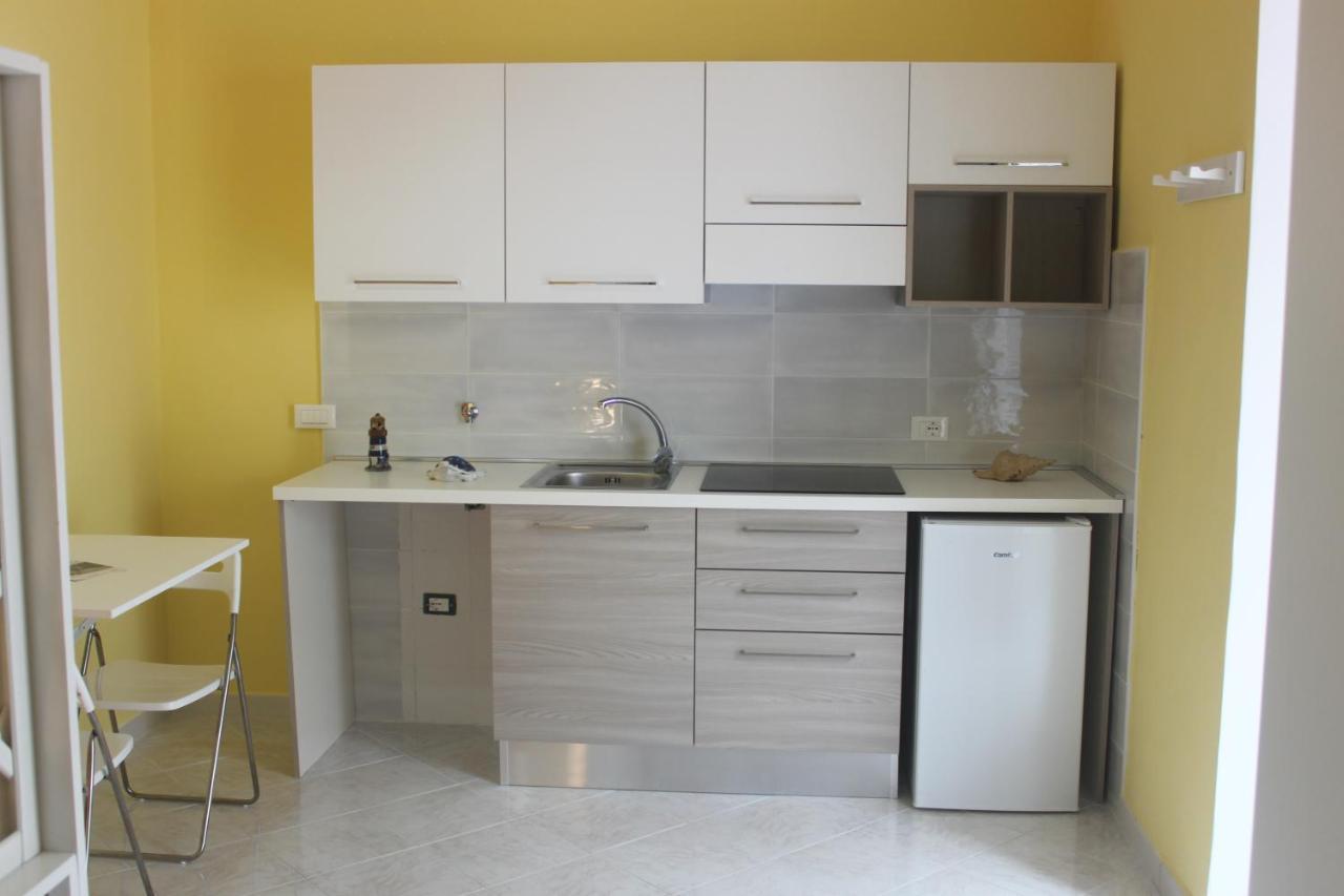 Camere Dieci Maggio- Beb Dory, Nemo, Guizzo Ponza Exterior photo