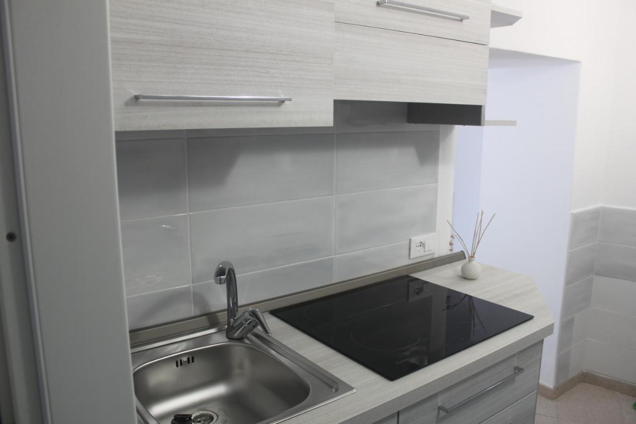 Camere Dieci Maggio- Beb Dory, Nemo, Guizzo Ponza Exterior photo